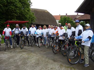 Die Gruppe Polterbiker vor dem Start